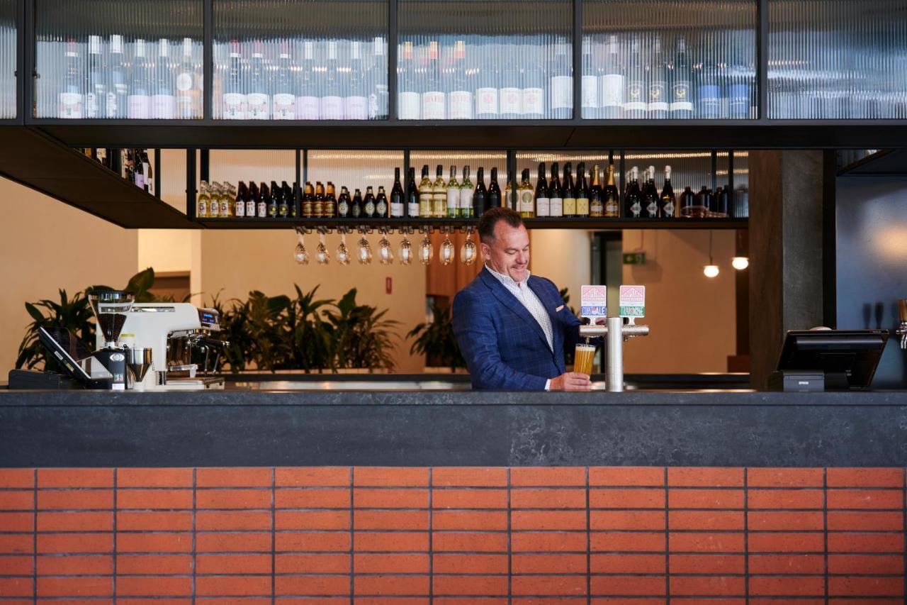 Abode Belconnen Hotel Canberra Buitenkant foto