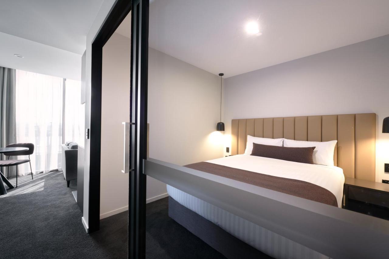 Abode Belconnen Hotel Canberra Buitenkant foto