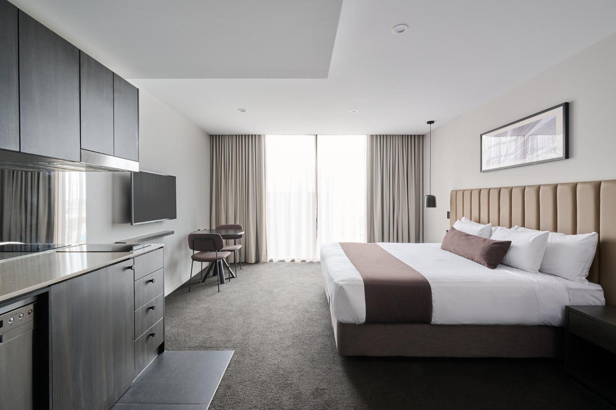 Abode Belconnen Hotel Canberra Buitenkant foto
