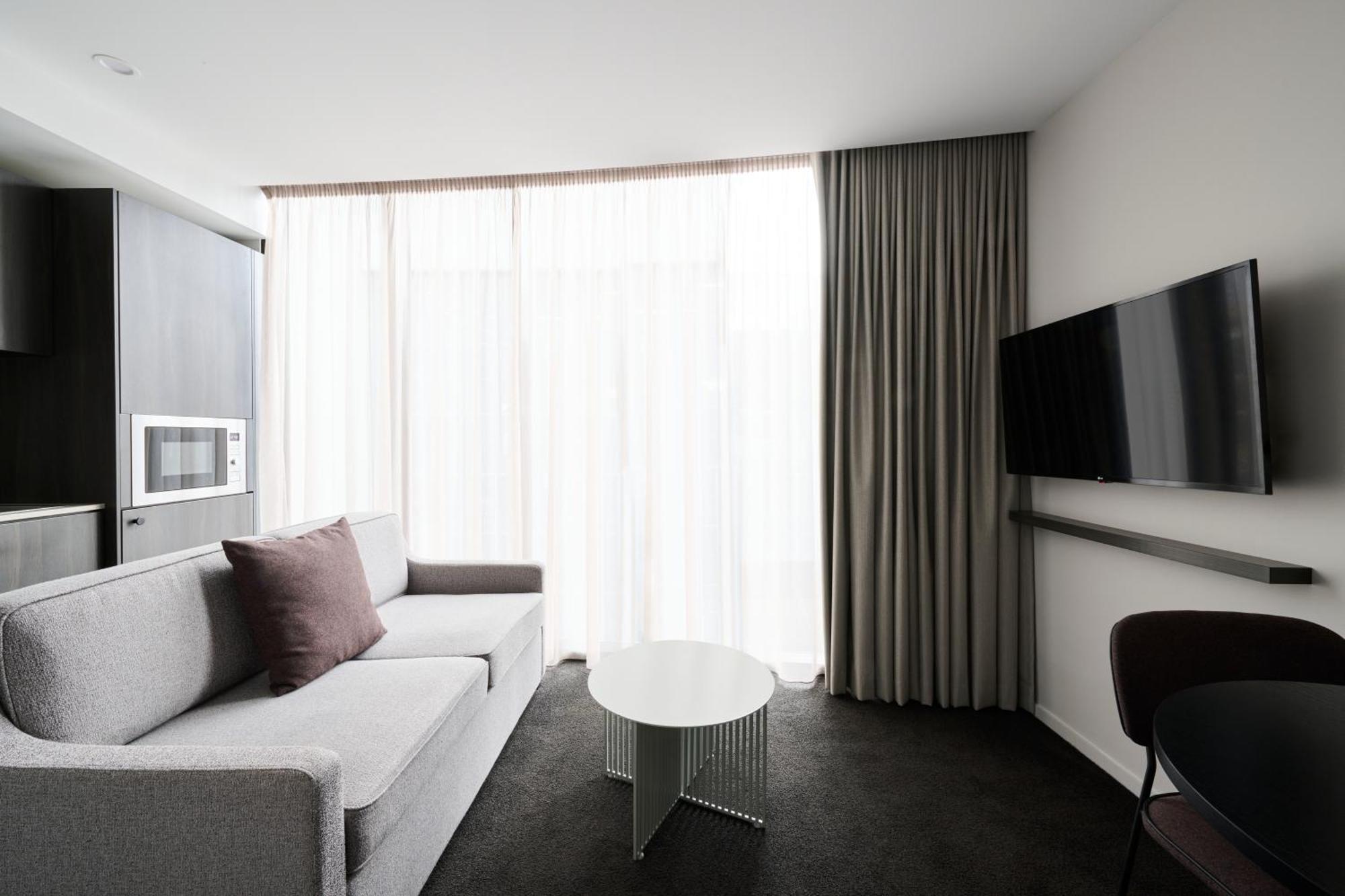 Abode Belconnen Hotel Canberra Buitenkant foto
